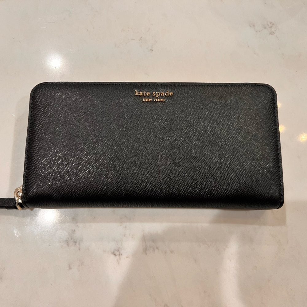 Large kate spade Continental Wallet ♠️